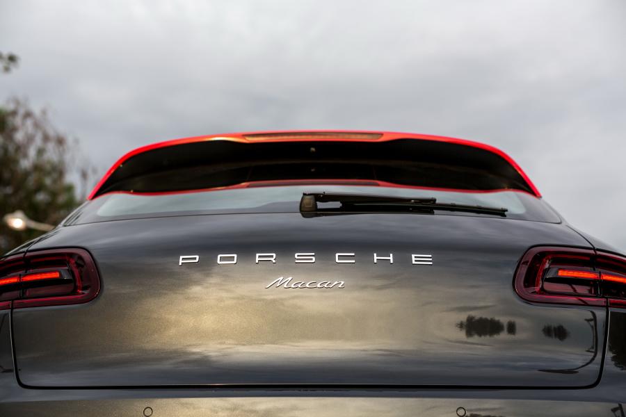 Детали экстерьера Porsche Macan SportDesign Package (95B) 2016 года  (MY) (фото 11 из 40)